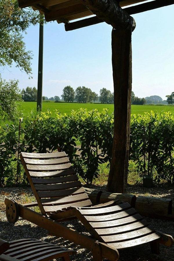 Agriturismo Fiamberta Bed and Breakfast Certosa di Pavia Eksteriør billede